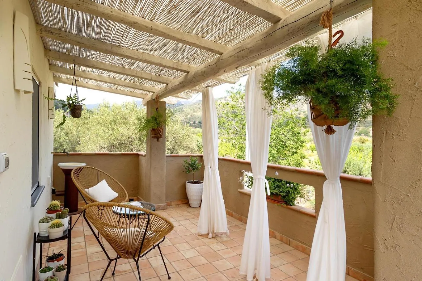 Villa Alcantara Di Charme Graniti Italië